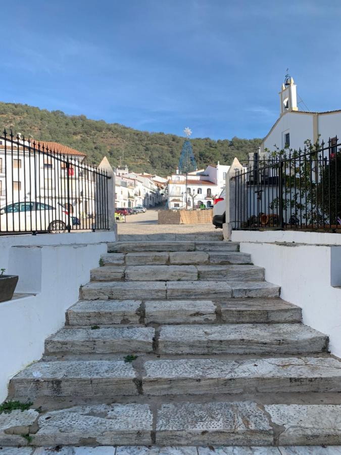 Vila La Apanaora Galaroza Exteriér fotografie
